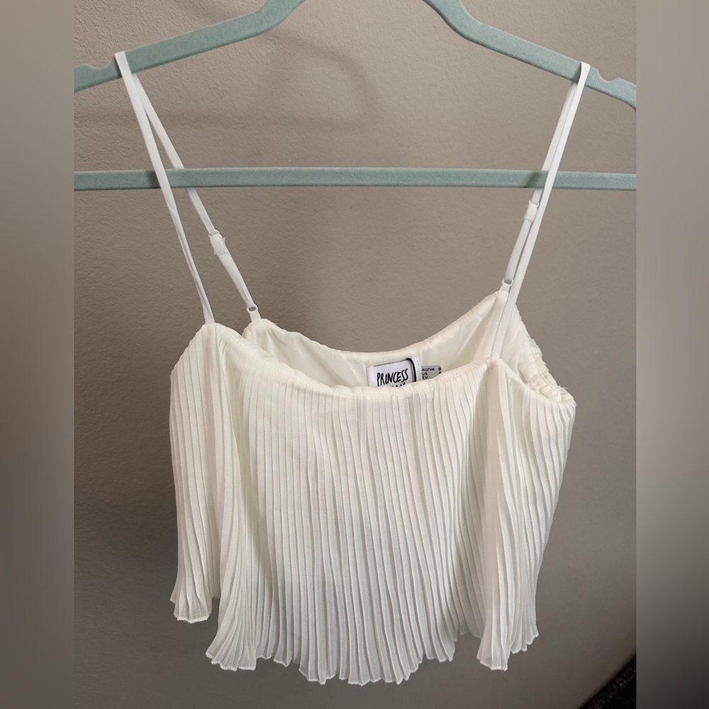 Princess Polly ivory pleated crop top NWT Size 4